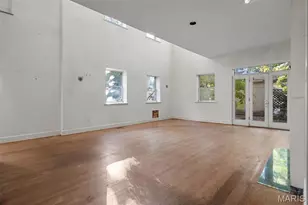 5015 Lindell Blvd, Saint Louis, MO 63108 - Photo 13