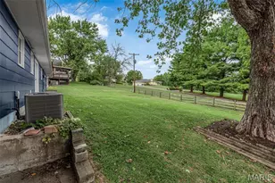 413 Marys Dr, Louisiana, MO 63353 - Photo 29