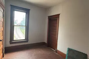 427 N 7th St, Hannibal, MO 63401 - Photo 17