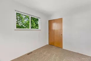 420 Humes Ln, Florissant, MO 63031 - Photo 15