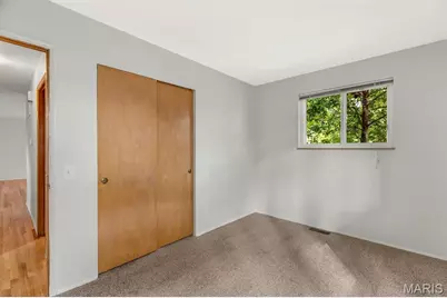 420 Humes Lane, Florissant, MO 63031 - Photo 17