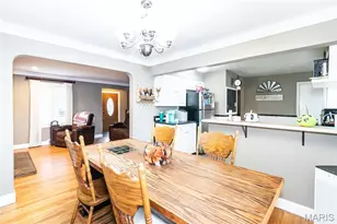 116 Pioneer Dr, Oakville, MO 63129 - Photo 9