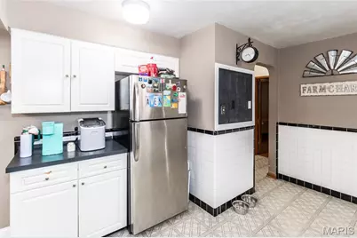 116 Pioneer Drive, Oakville, MO 63129 - Photo 13