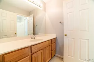 570 Castle Ridge Dr, Ballwin, MO 63021 - Photo 23