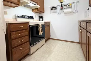18348 Lakeview Circle, Monroe City, MO 63456 - Photo 7