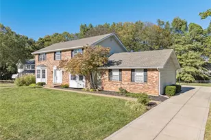 1611 Burnside Ln, Saint Charles, MO 63303 - Photo 3