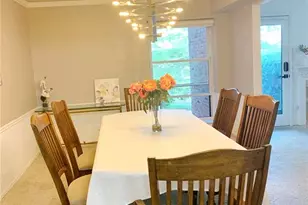 539 Coeur De Royale Dr, Creve Coeur, MO 63141 - Photo 9