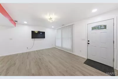 1415 Saint Jean Street, Florissant, MO 63031 - Photo 5