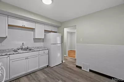 1006 Highmont Drive, Ferguson, MO 63135 - Photo 11