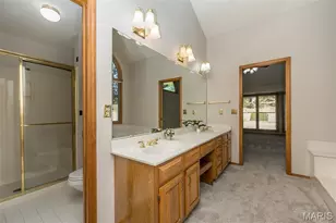 1324 Riverdale Cir, Chesterfield, MO 63005 - Photo 17