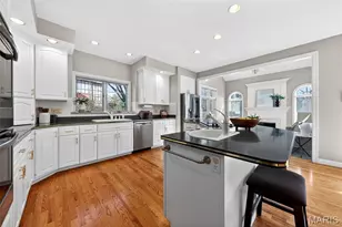 13020 Pingry Pl, Saint Louis, MO 63131 - Photo 17