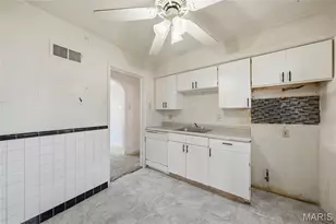 7422 Leadale Dr, Saint Louis, MO 63121 - Photo 15