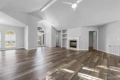 919 Locksley Manor Drive, Lake Saint Louis, MO 63367 - Photo 5