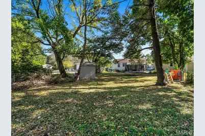 865 Boone Street, Florissant, MO 63031 - Photo 5