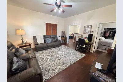 311 W 1st Street, Farmington, MO 63640 - Photo 3