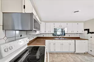 8022 Joel Ave, Saint Louis, MO 63123 - Photo 9