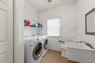 406 Huntington Trails Dr, Unincorporated, MO 63028 - Photo 23