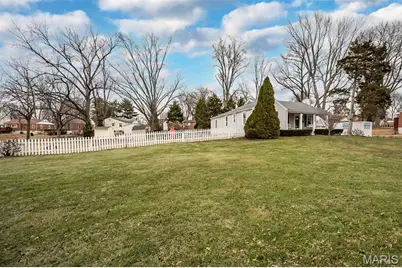 1475 Saint Catherine Street, Florissant, MO 63033 - Photo 3