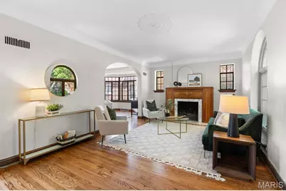 6210 Walsh Street, Saint Louis, MO 63109 - Photo 3