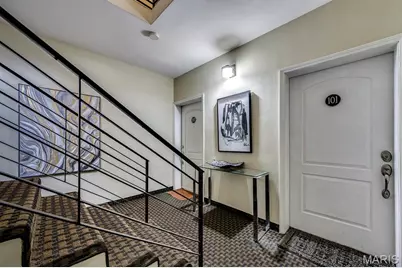 8140-42 Whitburn Drive, Clayton, MO 63105 - Photo 19