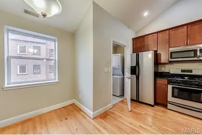 8140-42 Whitburn Drive, Clayton, MO 63105 - Photo 5