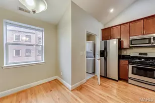 8140-42 Whitburn Dr, Clayton, MO 63105 - Photo 5