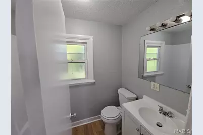 5521 Helen Avenue, Jennings, MO 63136 - Photo 5