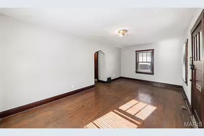 5203 Dewey Avenue, Saint Louis, MO 63116 - Photo 7
