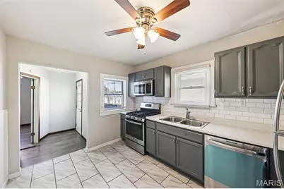 5203 Dewey Avenue, Saint Louis, MO 63116 - Photo 11