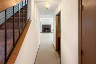 312 Crown Colony Ct, Saint Peters, MO 63376 - Photo 3