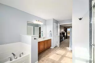 248 Le Beau Ln, Saint Charles, MO 63303 - Photo 17