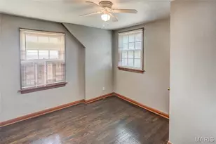 3815 Melba Pl, Saint Louis, MO 63121 - Photo 9