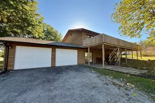 1927 Owens Ave, Hannibal, MO 63401 - Photo 3