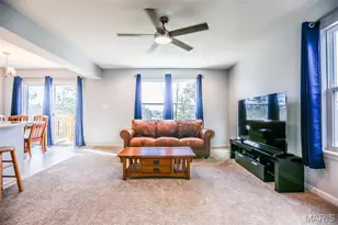 1056 Vardon Mdws Dr, Union, MO 63084 - Photo 7