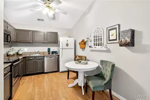 7501 Triwoods Dr, Shrewsbury, MO 63119 - Photo 11