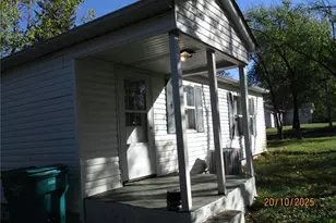 212 N Mapleshade Rd, Cuba, MO 65453 - Photo 3