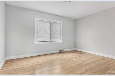 1141 Saint Cyr Road, Saint Louis, MO 63137 - Photo 15