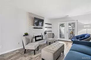 950 E Rue De La Banque, Creve Coeur, MO 63141 - Photo 5