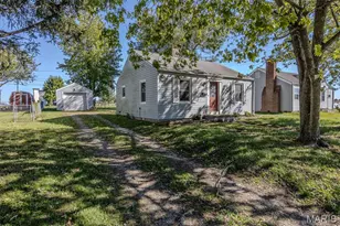 1161 Enfield Dr, Lebanon, MO 65536 - Photo 3