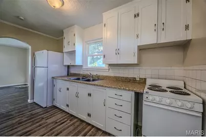 1161 Enfield Drive, Lebanon, MO 65536 - Photo 9