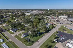 1161 Enfield Dr, Lebanon, MO 65536 - Photo 41