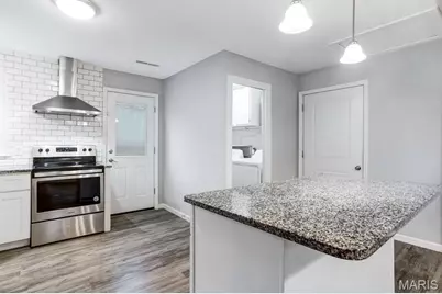 108 Hillsdale Drive, Ballwin, MO 63011 - Photo 15