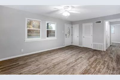 108 Hillsdale Drive, Ballwin, MO 63011 - Photo 11