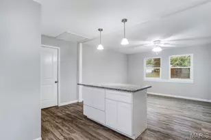 108 Hillsdale Dr, Ballwin, MO 63011 - Photo 9