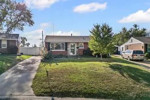 9862 Glenmont Dr, Affton, MO 63123 - Photo 3