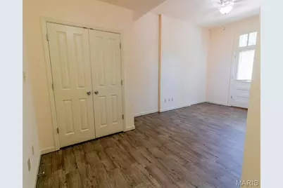 2409 Menard Street, Saint Louis, MO 63104 - Photo 13