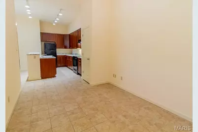 2409 Menard Street, Saint Louis, MO 63104 - Photo 7