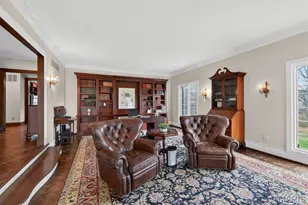 73 Overhills Dr, Ladue, MO 63124 - Photo 11