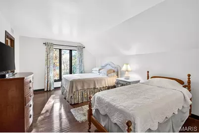 73 Overhills Drive, Ladue, MO 63124 - Photo 37