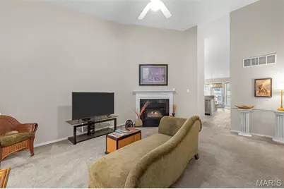 101 Robbins Way Drive, Florissant, MO 63034 - Photo 9